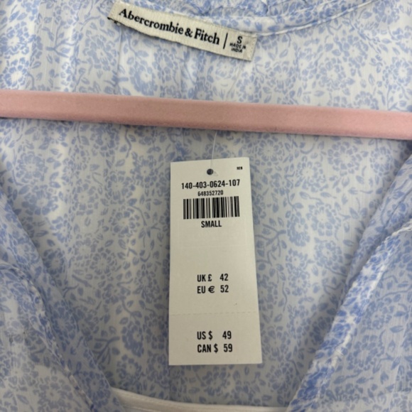 Abercrombie top - Picture 2 of 3